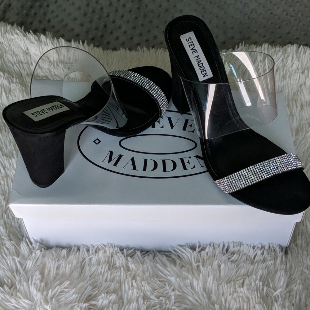 Brand new in a box Steve Madden Jubilee-R diamond
